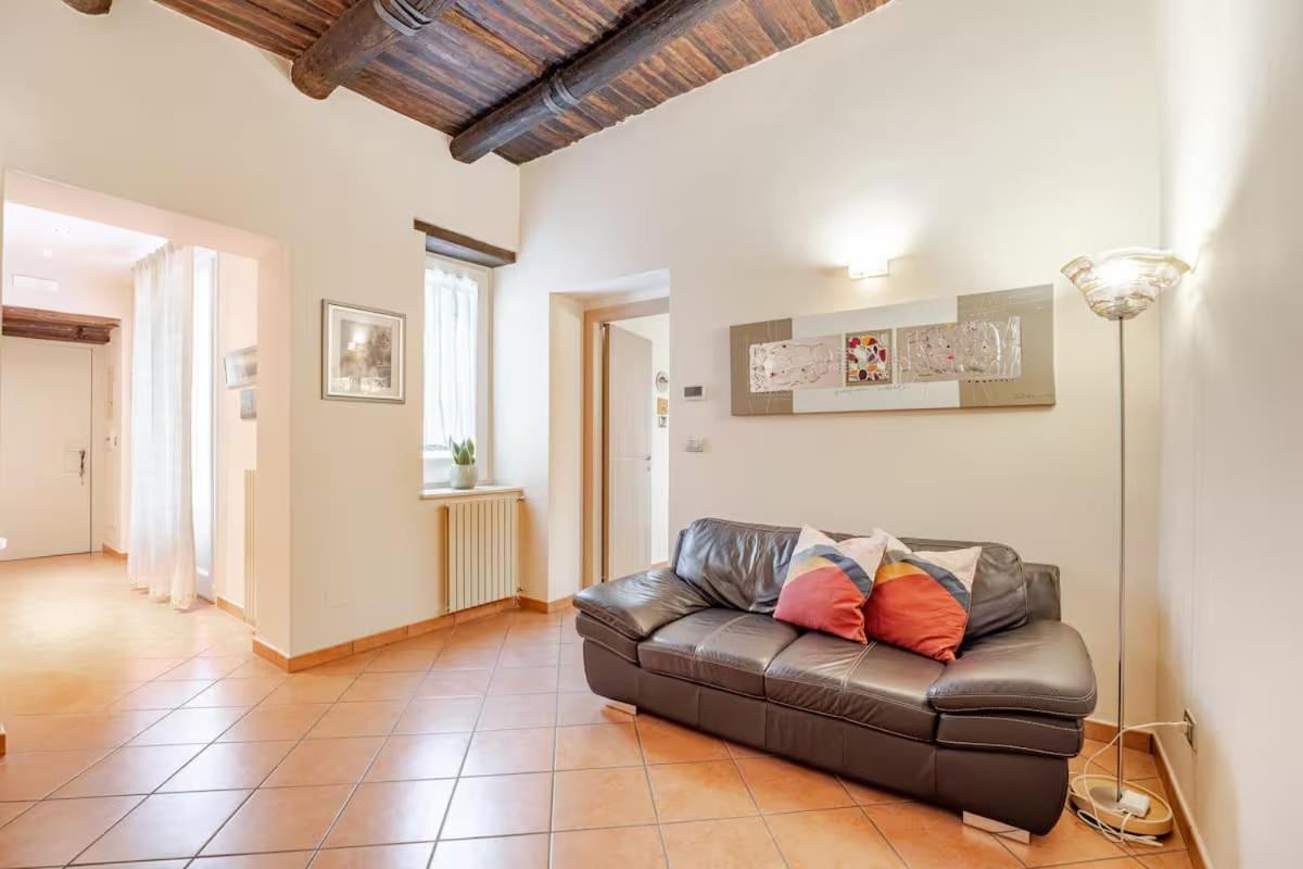 Casa Albertino-In The Heart Of Naples Exterior photo
